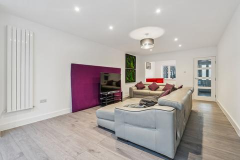 undefined, Grange Gardens, Pinner Village, HA5