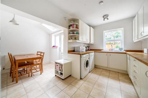 4 bedroom terraced house to rent, Tyndale Avenue, Bristol BS16