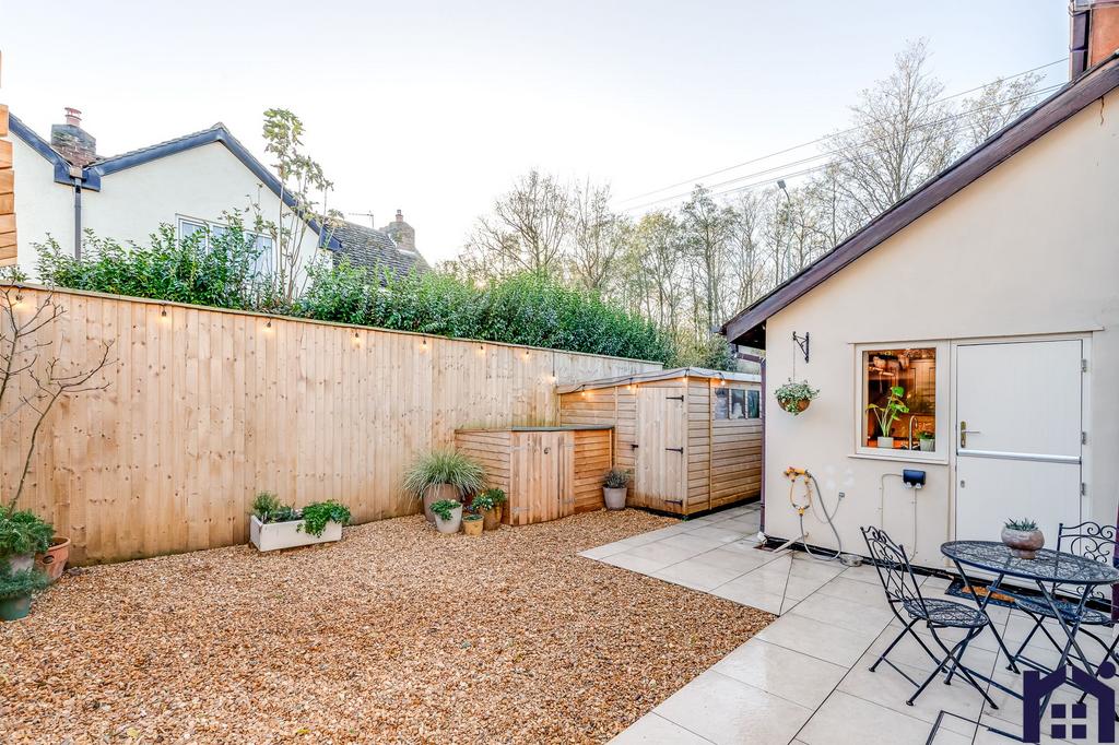 Side garden