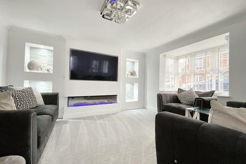 4 bedroom detached house for sale, Strathmore Gardens, South Shields