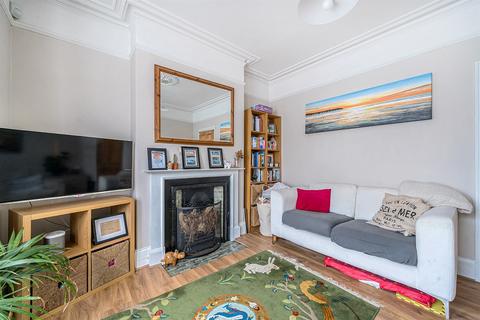 undefined, South Croydon CR2