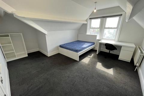 7 bedroom house share to rent, Huntsmoor House, Spital Tongues