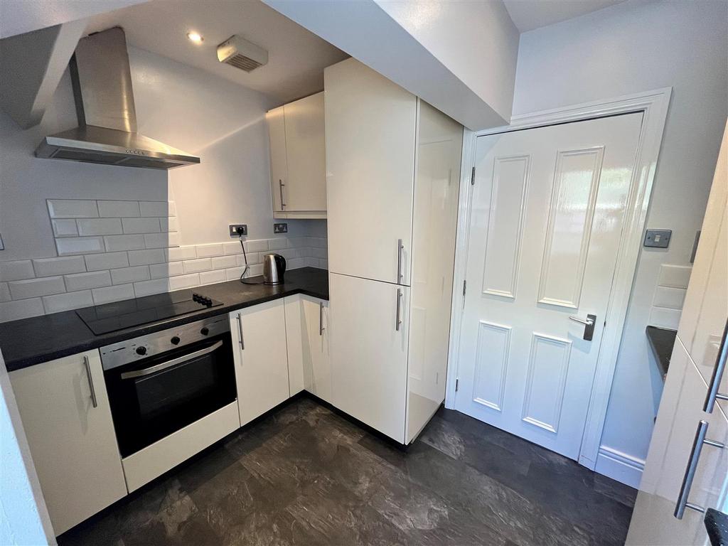 Apartment in Newcastle upon Tyne, Tyne and Wear - View 2