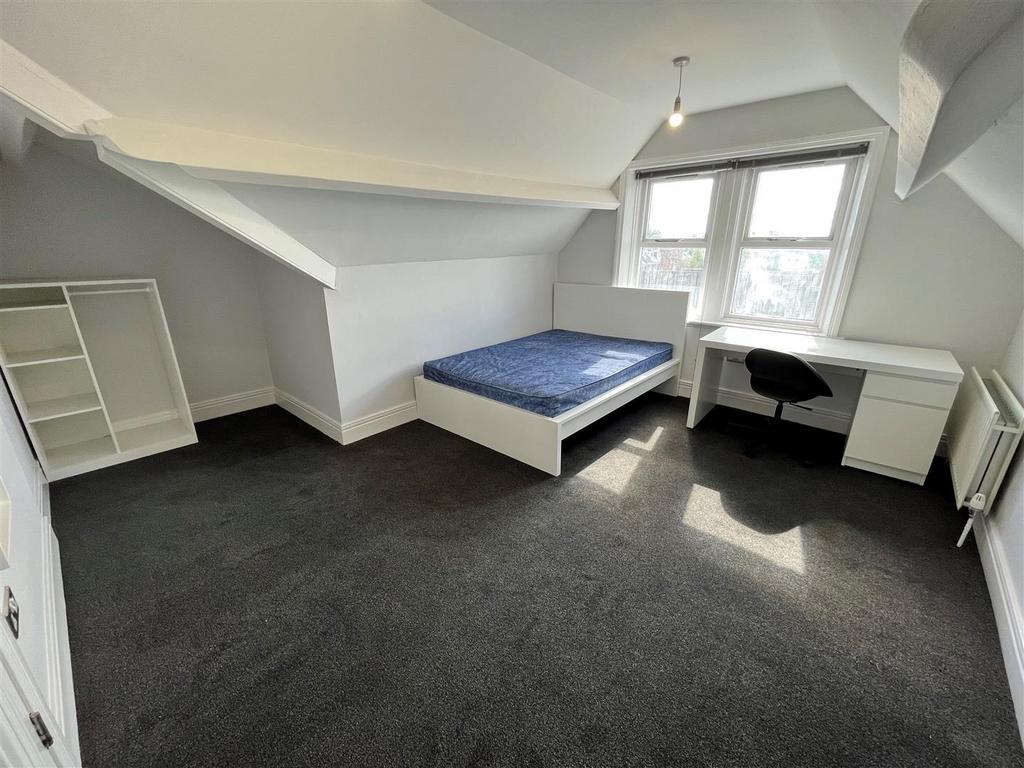 Apartment in Newcastle upon Tyne, Tyne and Wear - View 5