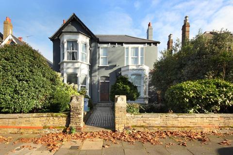 1 bedroom flat for sale, Rosemount Rd, W3