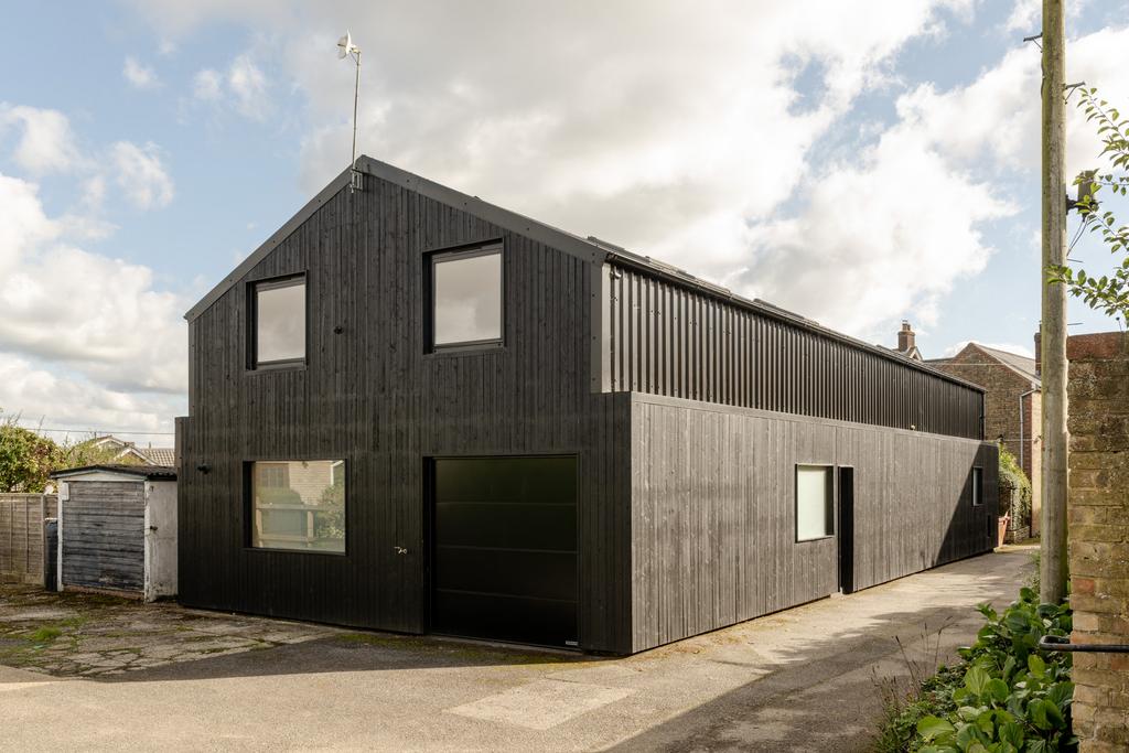 236558 20241003 the works hythe tmh 21 hi res...