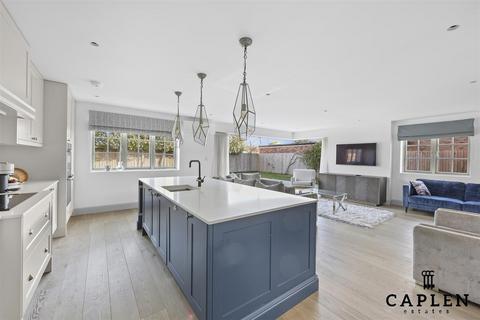 undefined, Beechview Drive, Waltham Abbey