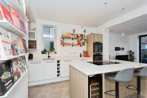 3 bedroom semi-detached house for sale, Cardigan Street, Newmarket CB8