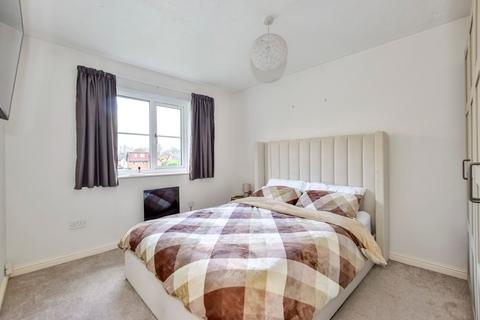 2 bedroom flat for sale, Harlech Road, Abbots Langley, WD5