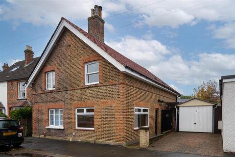 2 bedroom semi-detached house for sale, Nutley Lane, Reigate