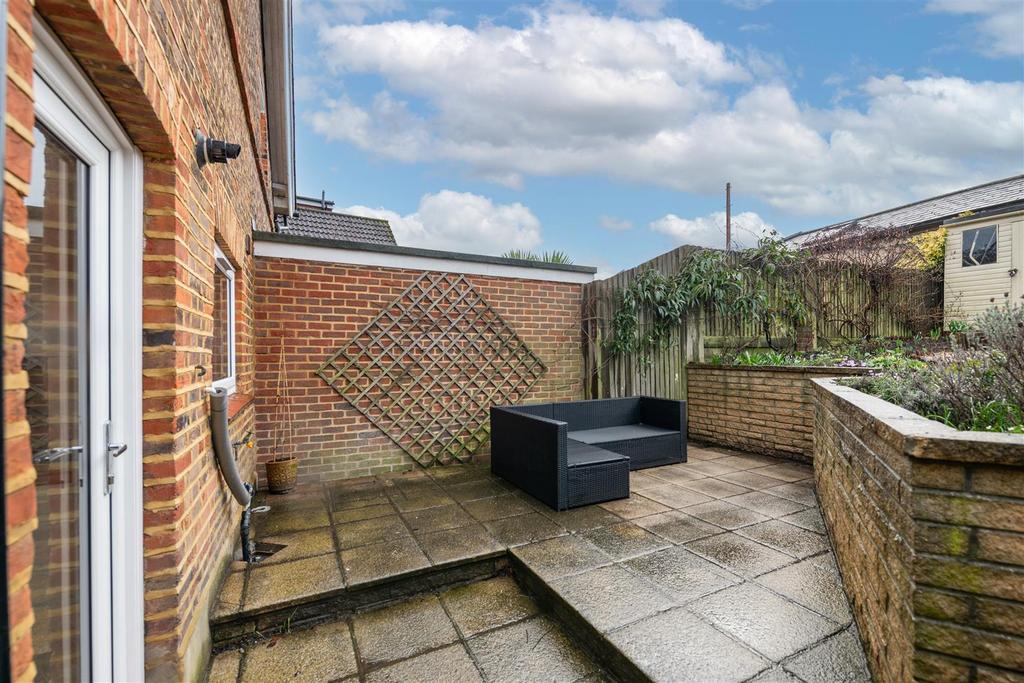 95 Nutley Lane garden no shed -4.jpg