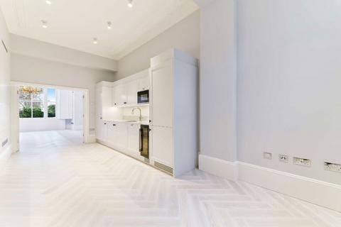 3 bedroom flat to rent, Leinster Square, London W2