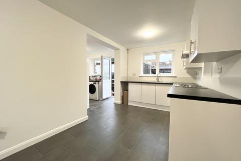 4 bedroom detached house to rent, Dogsthorpe Road, PETERBOROUGH PE1