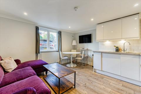 2 bedroom flat to rent, Church Road, Richmond, TW10