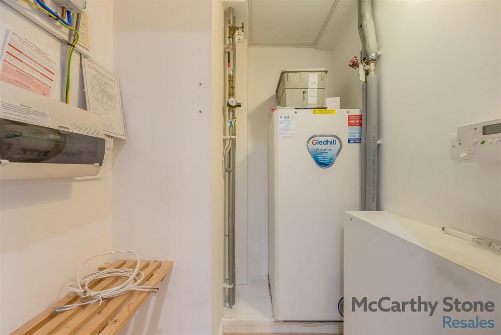 Utility room, utility