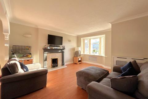 3 bedroom detached house for sale, Ravensdale Drive, Telford TF2