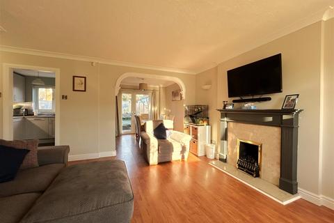 3 bedroom detached house for sale, Ravensdale Drive, Telford TF2