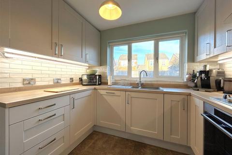 3 bedroom detached house for sale, Ravensdale Drive, Telford TF2