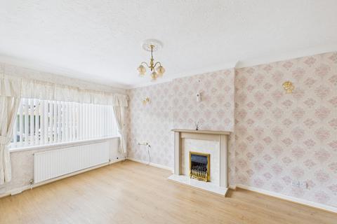 2 bedroom semi-detached bungalow for sale, Thorndale, Hull, HU7 6DG
