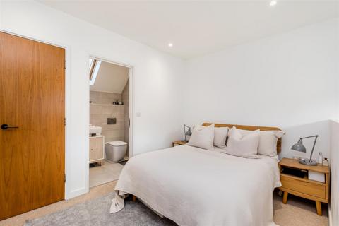 undefined, Sussex Row, Bristol Gardens, Brighton, BN2