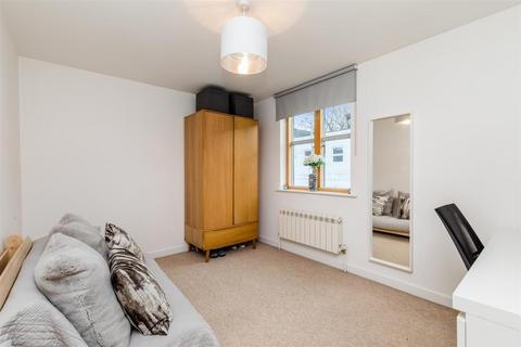 undefined, Sussex Row, Bristol Gardens, Brighton, BN2