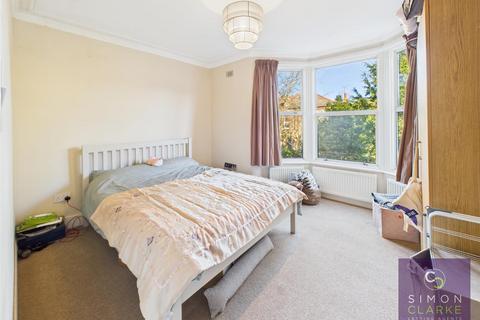 2 bedroom flat to rent, Princes Avenue, Finchley Central, N3