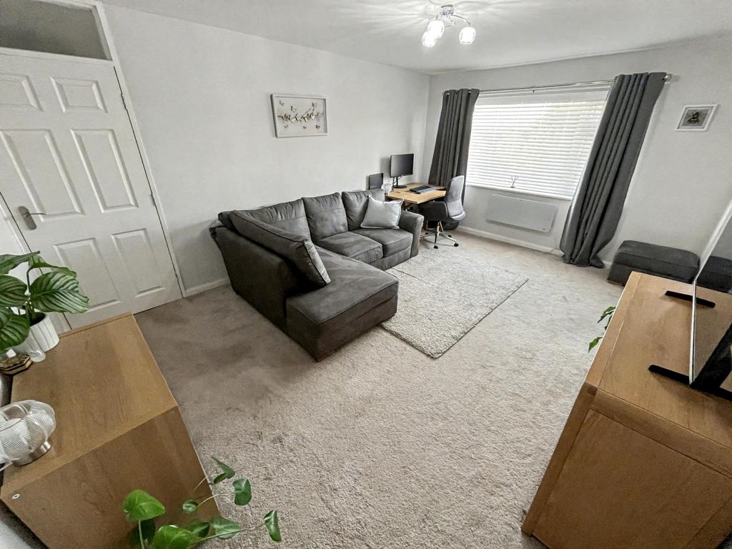 Lounge-Dining Room