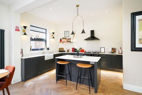 undefined, Button Hill, Sheffield S11
