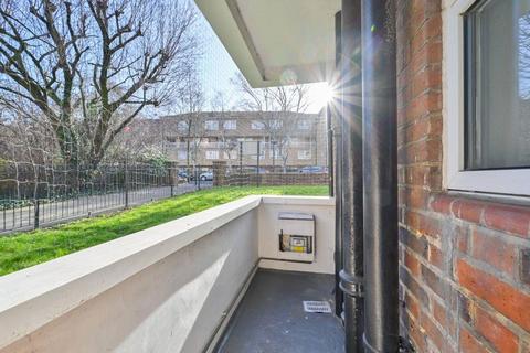 4 bedroom apartment to rent, Boundary Road, ST John's Wood NW8