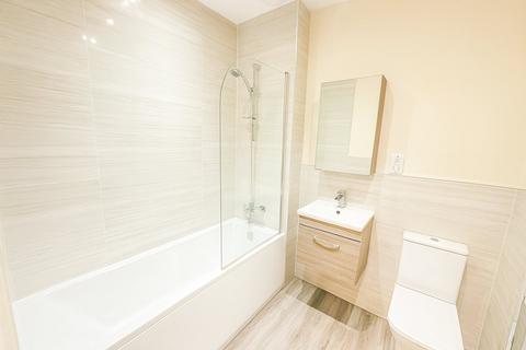 1 bedroom flat to rent, Ochre Mews, Raven Road,