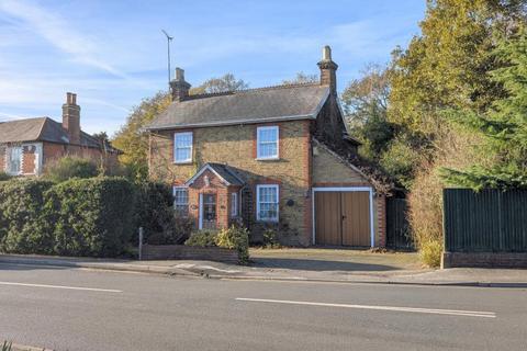 undefined, Chobham Road, Woking GU21