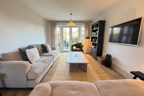 2 bedroom semi-detached house for sale, Thrup Way, Northampton NN7