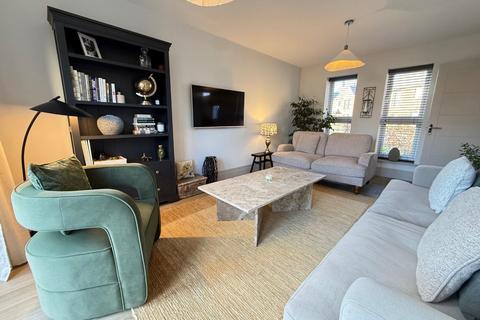 2 bedroom semi-detached house for sale, Thrup Way, Northampton NN7