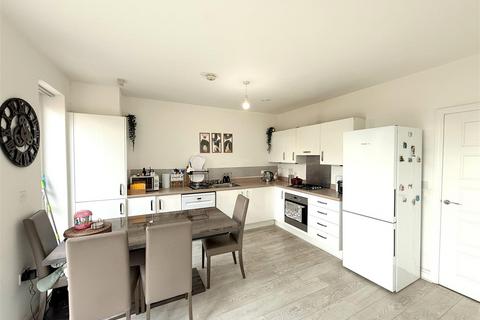 3 bedroom end of terrace house to rent, Edgecumbe Avenue, Colindale, NW9