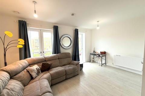 3 bedroom end of terrace house to rent, Edgecumbe Avenue, Colindale, NW9