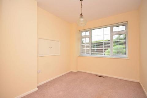 undefined, Lynwood, Guildford, GU2