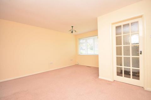3 bedroom semi-detached house to rent, Lynwood, Guildford, GU2