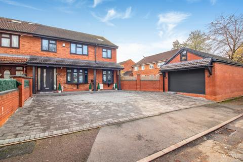 5 bedroom semi-detached house for sale, Vaughton Street, Birmingham, West Midlands, B12 0SS