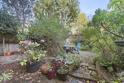 undefined, Oxford Gate, Brook Green, London W6