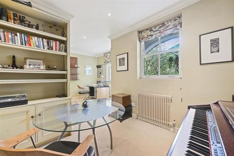4 bedroom townhouse for sale, Oxford Gate, Brook Green, London W6