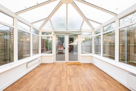 undefined, Courtenay Avenue, Sutton SM2