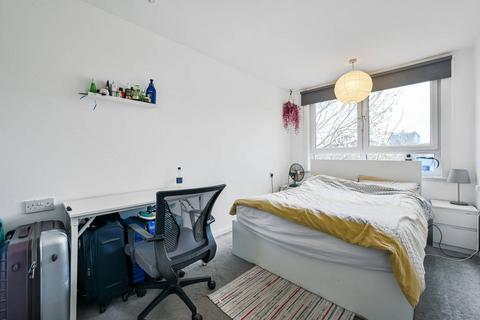undefined, Hevelius Close, Greenwich, London, SE10