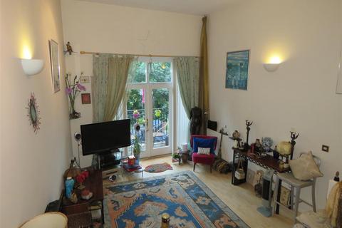 2 bedroom end of terrace house for sale, Chandlers Wharf, Cambridgeshire PE19