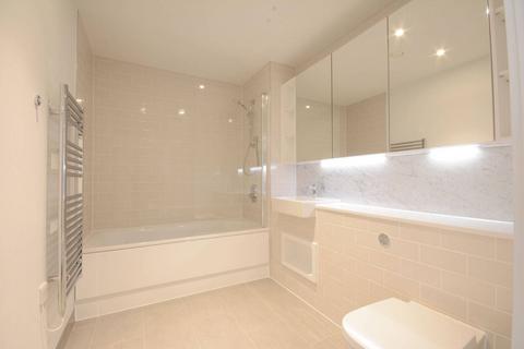 1 bedroom flat to rent, Sayer Street, Elephant and Castle, London, SE17