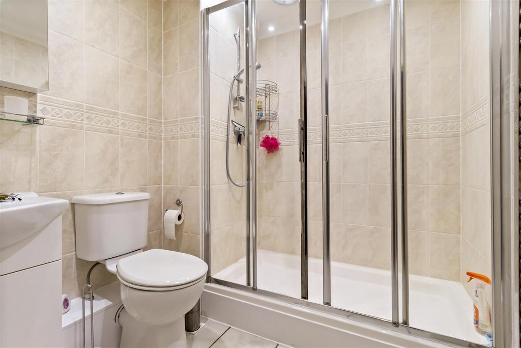 3 Greenland Mews-007.JPG