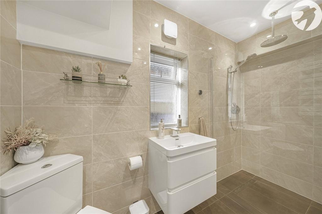Ground Floor Shower