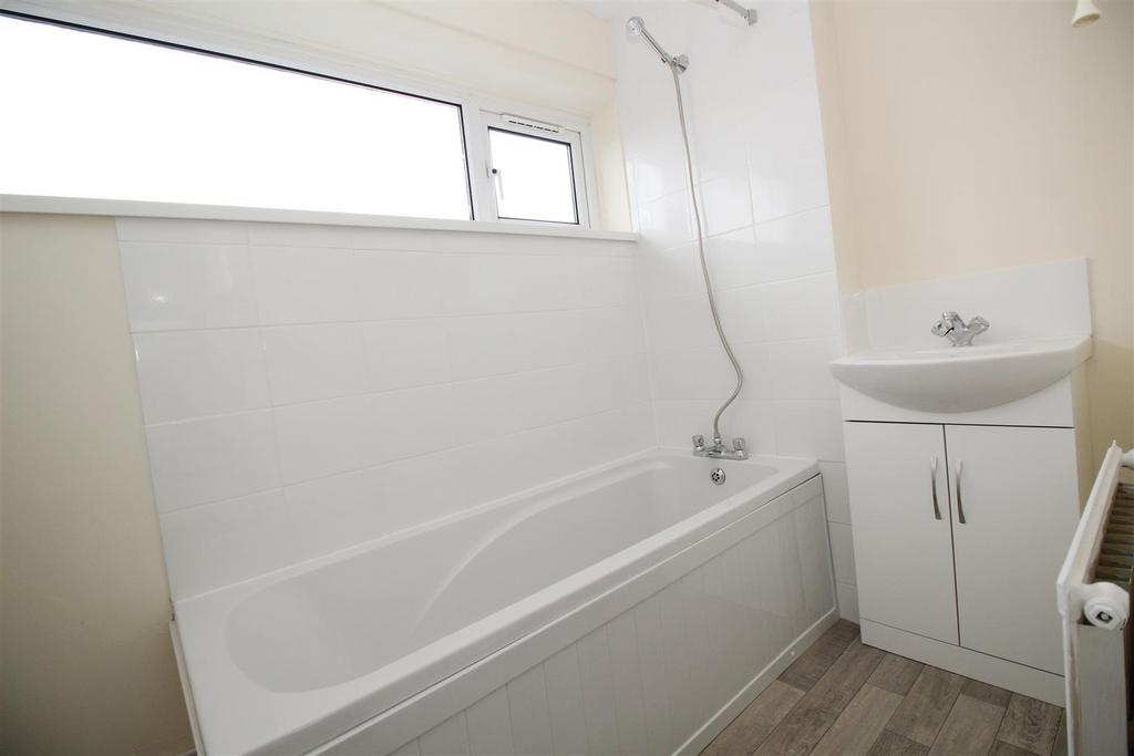 Bathroom.JPG