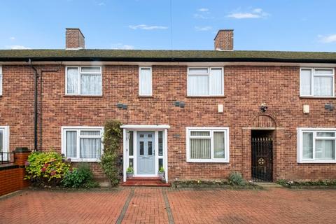 undefined, Prestwick Close, Southall