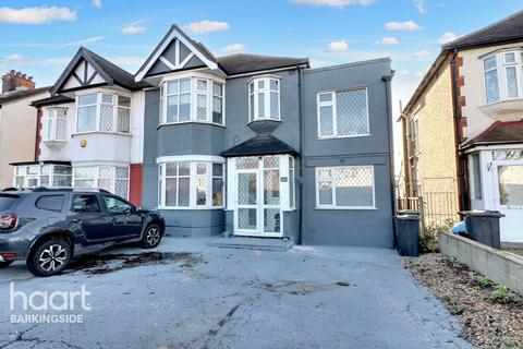 undefined, Woodford Avenue, Gants Hill