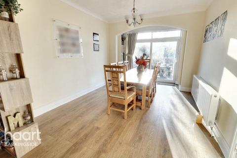 undefined, Woodford Avenue, Gants Hill